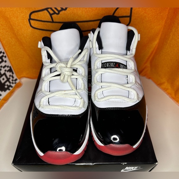 Jordan 11 Retro Low Concord-Bred Size 11M Pre-loved - Picture 7 of 7